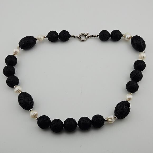 Lava Rock Style Round Beaded Necklace Black White Islander Earthy Boho Neutral - Picture 5 of 6